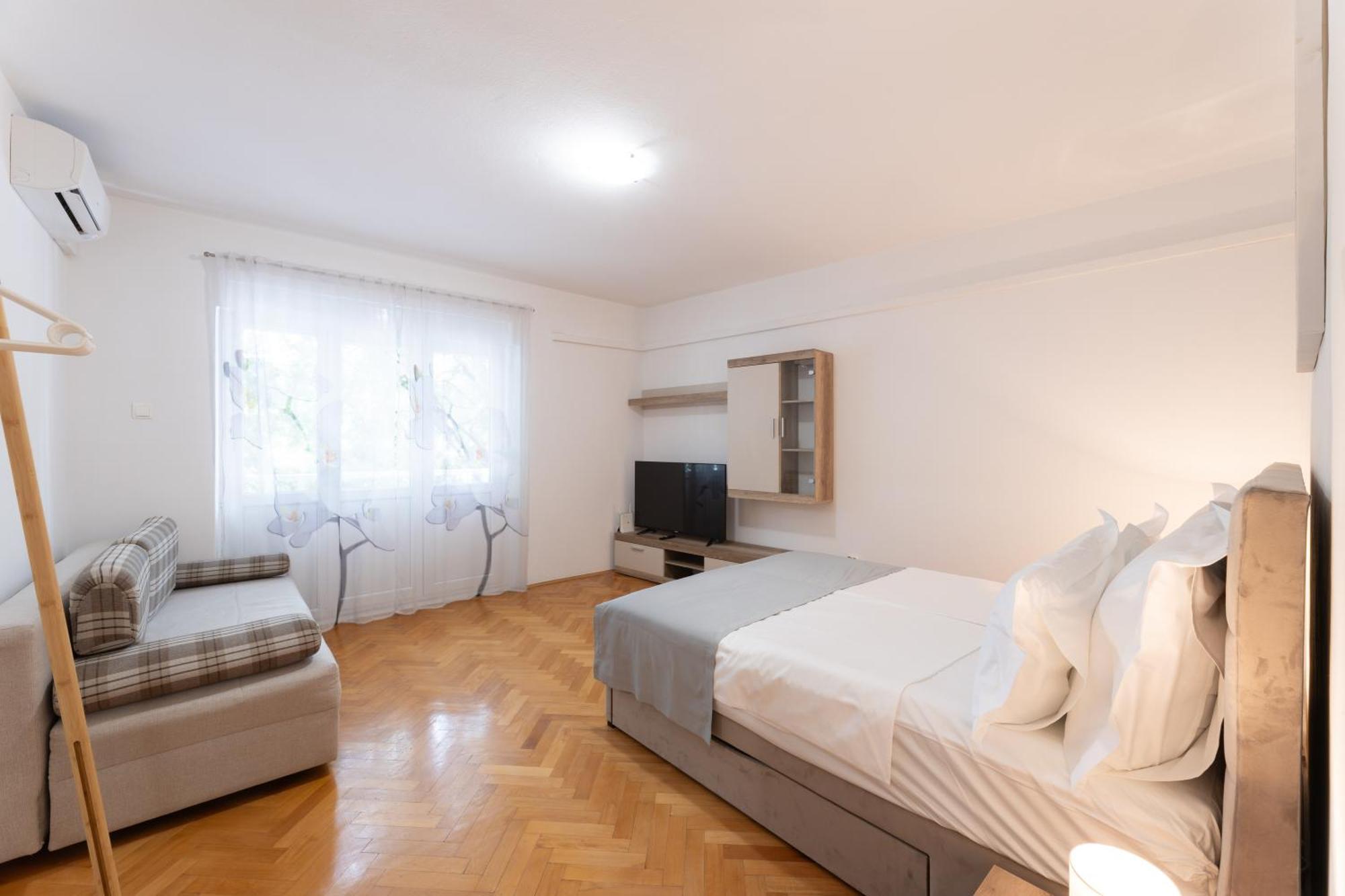 Apartment Central To Beach & Old Town Split Exterior photo